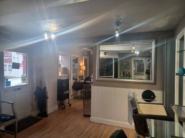 Established Hairdressing Salon  Olney, Buckinghamshire Photo 1