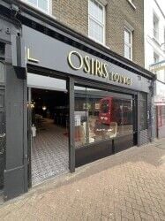 Grill restaurant with alcohol license & 10 years lease