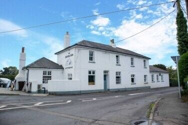 KENT - EXTENSIVELY RENOVATED PUBLIC HOUSE WITH PLANNING PERMISSION FOR SALE