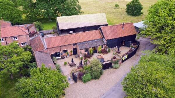 Profitable and fully licensed cafe/restaurant, situated within the stunning Hoveton Hall Estate. Photo 1