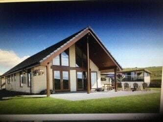 House with separate holiday home cottage with Stl license House with separate holiday home cottage with Stl license