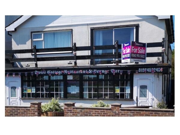 Seaside Resort Restaurant/Bar with Accommodation Seaside Resort Restaurant/Bar with Accommodation