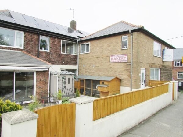 Popular Bakery With Substantial Owners Accommodation Popular Bakery With Substantial Owners Accommodation