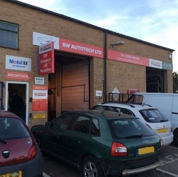 Well Established And Busy Vehicle Repair Business Well Established And Busy Vehicle Repair Business