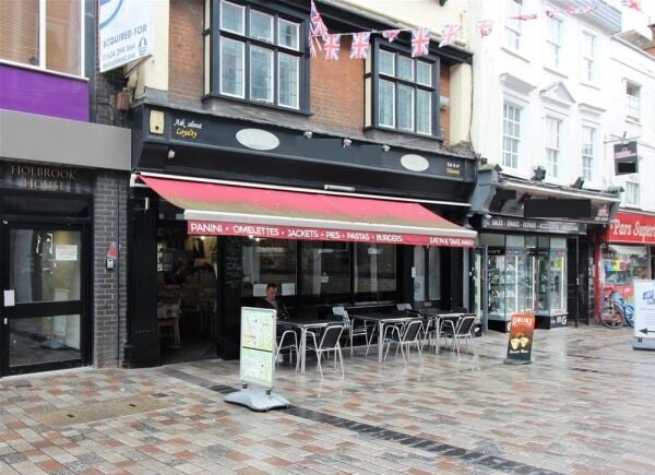 LEASEHOLD
CAFE/COFFEE SHOP LEASEHOLD
CAFE/COFFEE SHOP