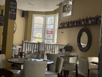Italian wine bar restaurant in Hove