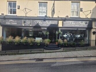 Hairdressers in a perfect spot for sale Hairdressers in a perfect spot for sale