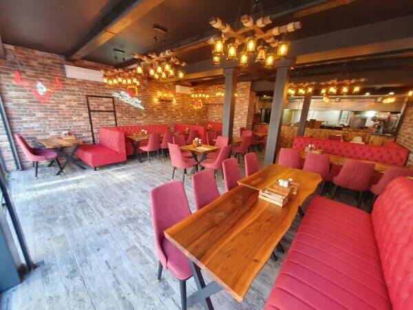 REFURBISHED RESTAURANT WITH FULL A3 & ALCOHOL LICENCE UNTIL 0400 Photo 1