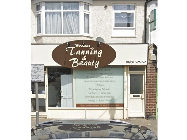 Well established beauty and tanning salon for sale Photo 1