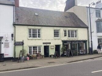 Italian Restaurant, delicatessen, butchers, cafe take away Anglesey