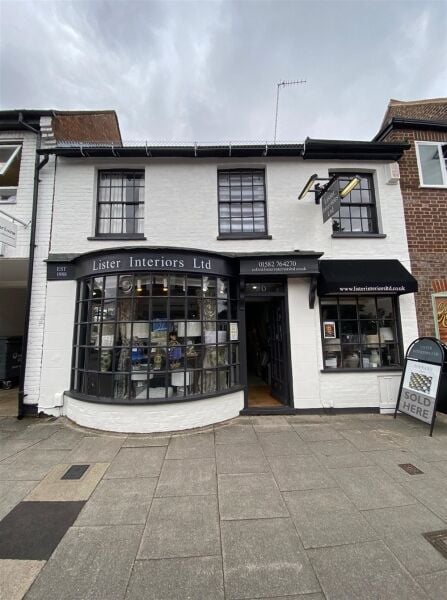 SOFT FURNISHINGS AND HOMEWARE RETAILER SOFT FURNISHINGS AND HOMEWARE RETAILER