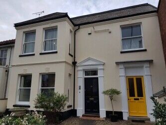 CITY CENTRE SUBSTANTIAL COMMERCIAL PROPERTY/RESIDENTIAL DEVELOPMENT OPPORTUNITY Photo 1