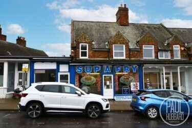 Seaside Fish and Chip Shop with Accommodation - Hunstanton, Norfolk. Photo 1