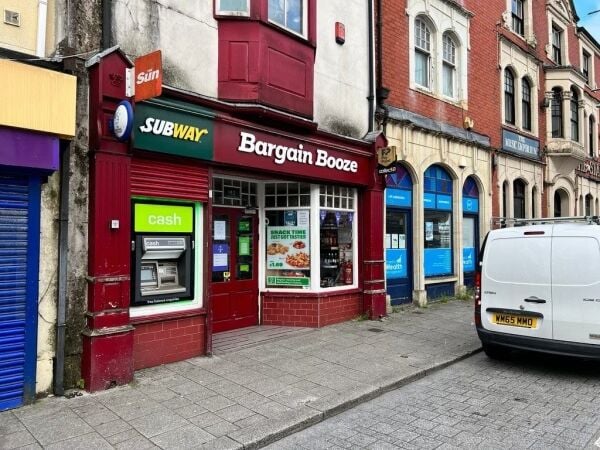 3 x Franchise Off Licences & Sandwich Shop - Wales Photo 1