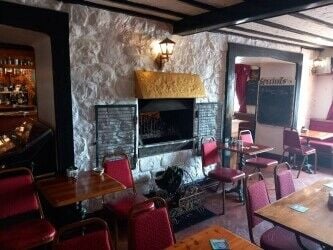 WALES - DESTINATION PUBLIC HOUSE WITH LETTING ACCOMMODATION ON FRINGE OF BRECON BEACONS NATIONAL PA WALES - DESTINATION PUBLIC HOUSE WITH LETTING ACCOMMODATION ON FRINGE OF BRECON BEACONS NATIONAL PA