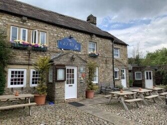YORKSHIRE DALES- VILLAGE PUB Photo 1
