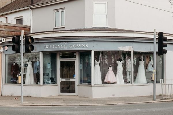 LUXURY BRIDAL GOWN BOUTIQUE LUXURY BRIDAL GOWN BOUTIQUE