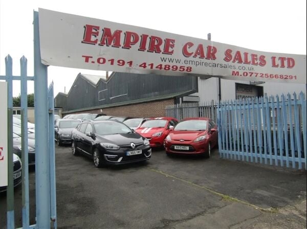 DEALERSHIP FOR USED VEHICLES