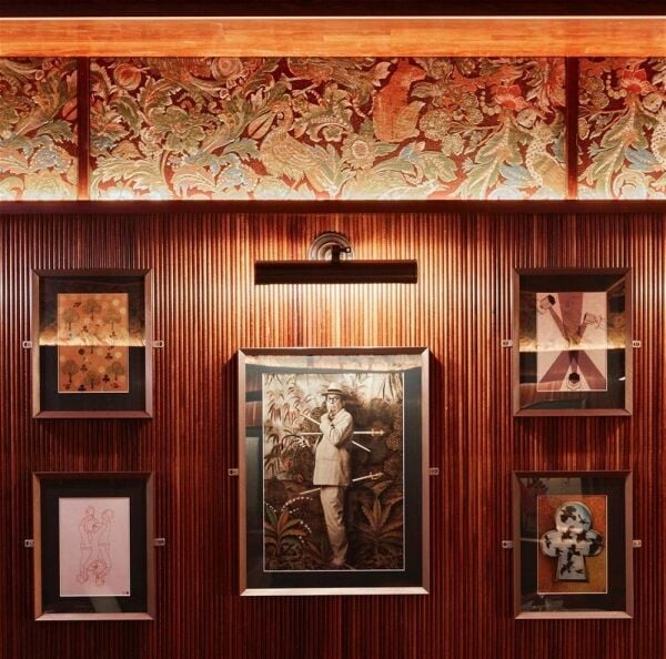 PROVIDER OF BESPOKE PICTURE FRAMING AND COMPLEMENTARY SOLUTIONS