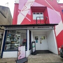 Established Beauty Services Business located across two locations in London. Established Beauty Services Business located across two locations in London.