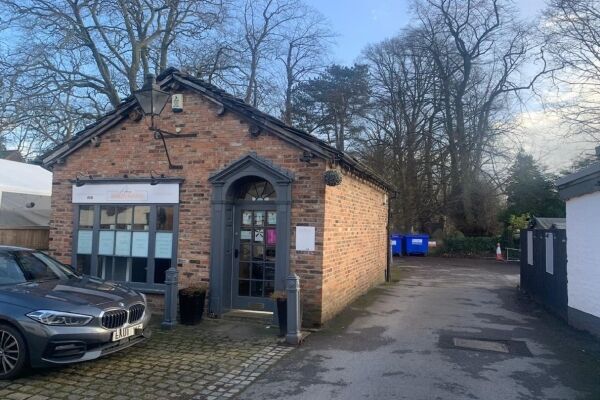 Modern Beauty Salon - Cheshire Photo 1