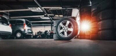 Established over 20 years car garage and MOT station in prime location. Photo 1