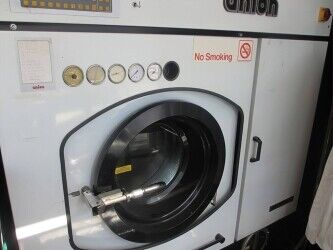 Charming Launderette and Dry Cleaning in South West London with renewable lease Photo 1