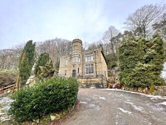YHA EYAM - 62 BED HOSTEL IN BEAUTIFUL DERBYSHIRE HOPE VALLEY - Best & Final Offers to be made by 12p Photo 1