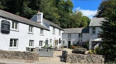 Impressive & Well Regarded Detached 6 Bedroom Country Village Inn Set In 2 Acres Photo 1