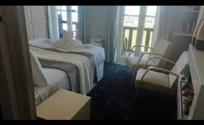 15-bedroom hotel Overlooking beach with 75 covered restaurant Photo 2