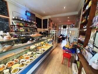 CAFÉ/COFFEE SHOP & DELI WITHIN AFFLUENT WEST LONDON TOWN Photo 1