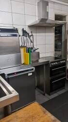 Well-established Italian deli in the heart of Finsbury Park area