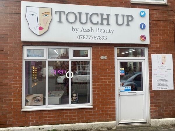 Community Favourite Beauty Studio – Warm, Relaxing Atmosphere Community Favourite Beauty Studio – Warm, Relaxing Atmosphere