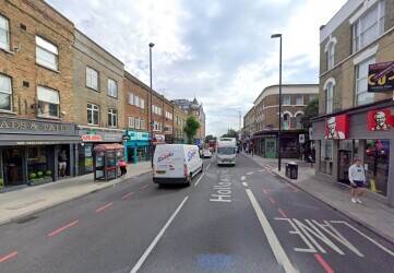 Fully Fitted Takeaway for Sale in Archway with Commercial Kitchen & Premises Licence Photo 1