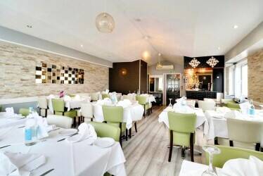 INDIAN RESTAURANT/TAKEAWAY Photo 1