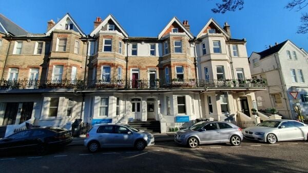 Centrally Located 29 bed (18 En-Suite, 1 with En-Suite Shower) Private Hotel with Owners/Managers Apartment Formerly Granted an HMO licence