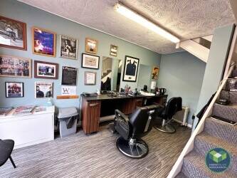 BARBERS/HAIR SALON: WHITEFIELD:BURY Photo 1