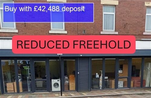 FREEHOLD VACANT PREMISES WITH PRIVATE APARTMENTS NEAR ROTHERHAM