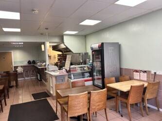 Hannah’s cafe a well established cafe for sale in Nuneaton town centre Photo 2