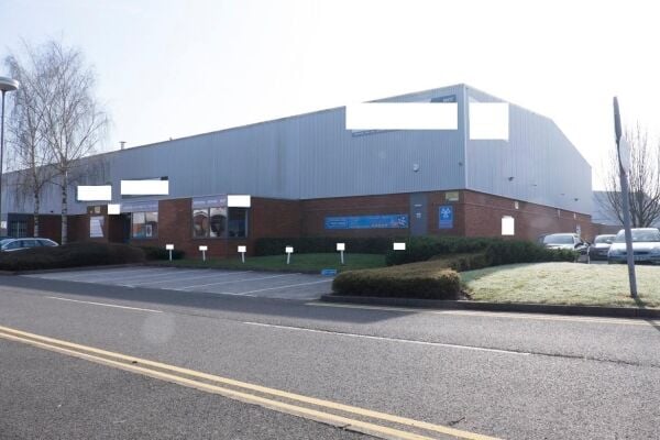 Leasehold MOT, Sales, Media & Vehicle Mechanical Repairs Centre Located In Solihull Photo 1