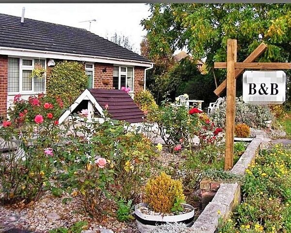Detached Bunglow Guest House for Sale
