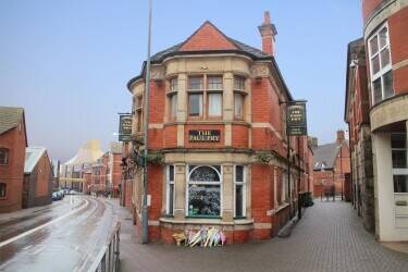 WORCESTER CITY CENTRE - HISTORIC LISTED VICTORIAN PUBLIC HOUSE WORCESTER CITY CENTRE - HISTORIC LISTED VICTORIAN PUBLIC HOUSE