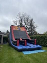 Successful bouncy castle hire company in Hull