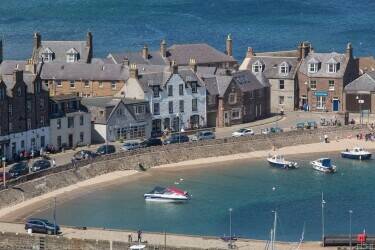 Traditional Public House 11 En-Suite Letting Rooms with Sea Views Photo 1