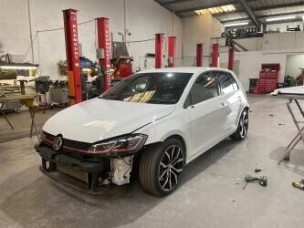 Car repair garage in Cardiff