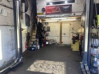 Car garages for sale Reading Berkshire