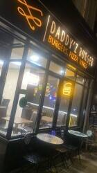 Burger shop & takeaway Burger shop & takeaway