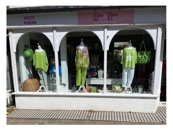 Premier Ladies Clothing & Accessories Business For Sale Premier Ladies Clothing & Accessories Business For Sale