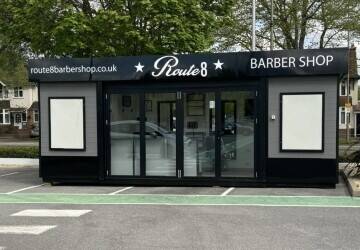 Barbershop pod for sale in Oxford
