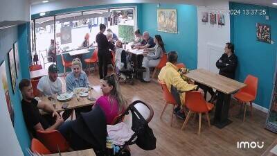 Cafe & Creperie for sell in town centre, Swindon